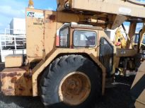 COMQUIP 8 TON TRACTOR CRANE